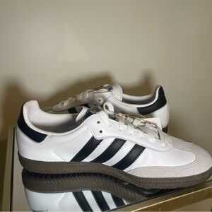 Adidas Men's White and Black Sneakers